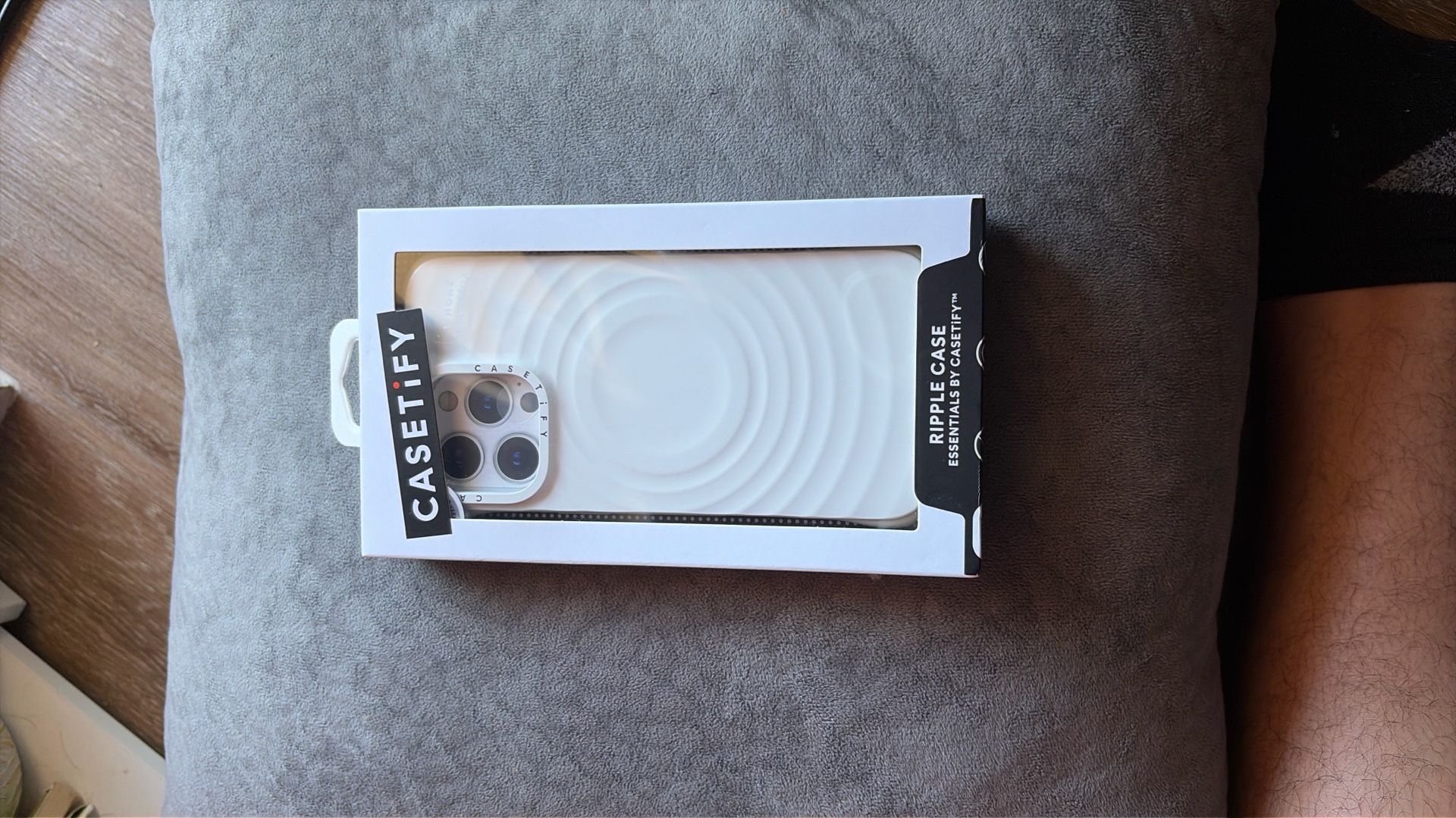 iPhone 16 Pro Max  White Ripple Case By Casetify