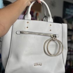 IZZY + ALI White Tote Bag with Gold Rings