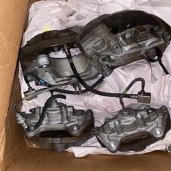 Infiniti Q50 3.7 Sport Oem Brakes (akebono)