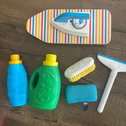 Melissa and Doug Cleaning Set