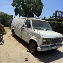 Ford Econoline Work Van – Runs & Drives