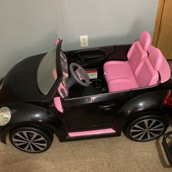 Electric Car with Original charger Carro Eléctrico Con Cargador 