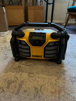 DeWalt jobsite radio / worksite stereo – tested