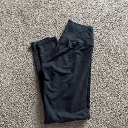 Black leggings