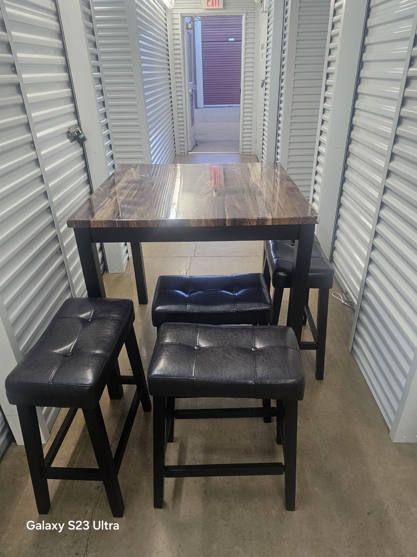 Dining Room Table Set 