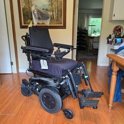 Brand New Invacare AVIVA FX Power Chair (Never Used - Fully Loaded)