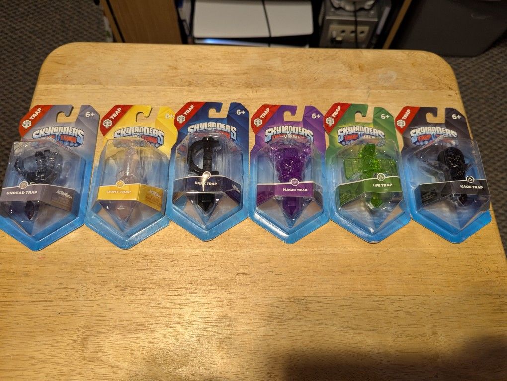 Sealed Skylanders Trap Team Traps