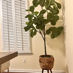 Faux Fiddle Leaf Fig Tree with Woven Basket Planter