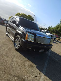 2003 Cadillac Escalade
