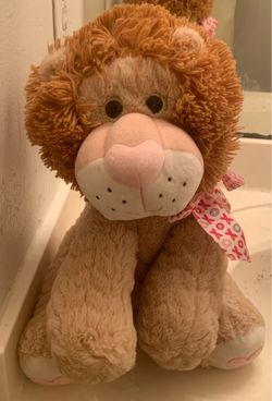 Hugging Valentine’s Lion.