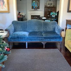 Antique Style Couch 