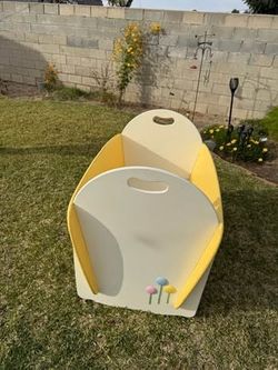 Full-Size Rocking Wooden Bassinet/Cradle