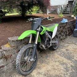 2009 Kawasaki KX250F – Needs Head Gasket – Runs Strong Otherwise