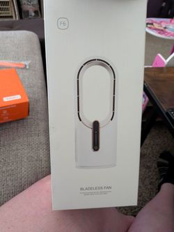 Bladeless mini fan