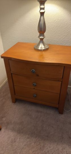 Dresser set