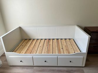 IKEA Hemnes Daybed Frame