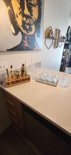 Decanter and drink mixing set