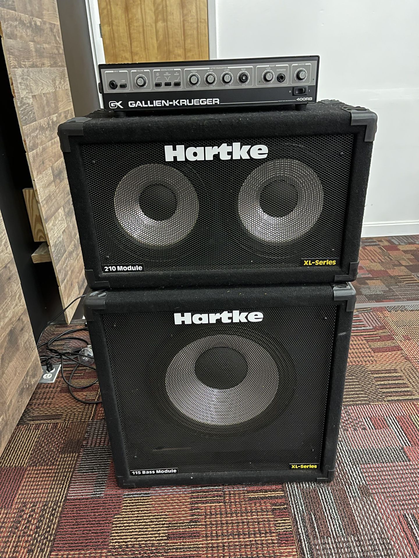 Gallien Krueger 400RB Bass Head with HD115 and HD210 Bass Cabinets and Cables