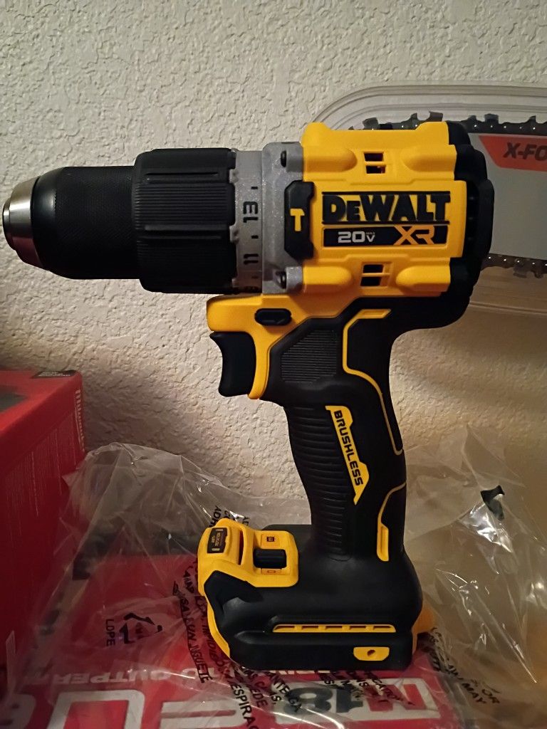 DEWALT 20V XR 2 SPEED HAMMER DRILL 