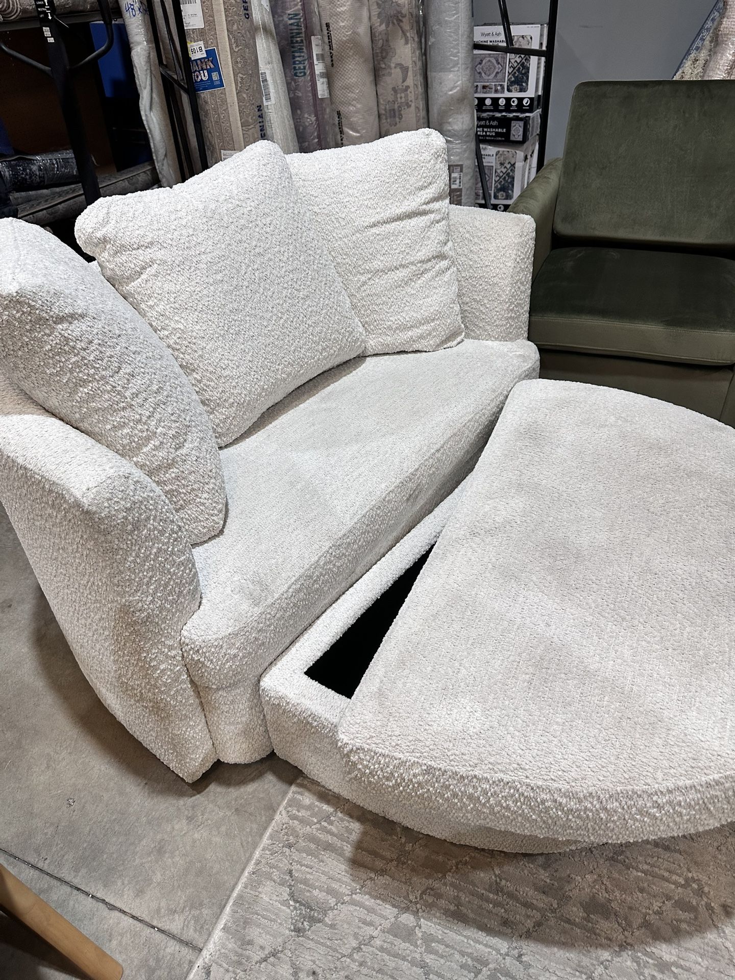 Oversized Holly Accent Chair W/ Storage Ottoman (USED)