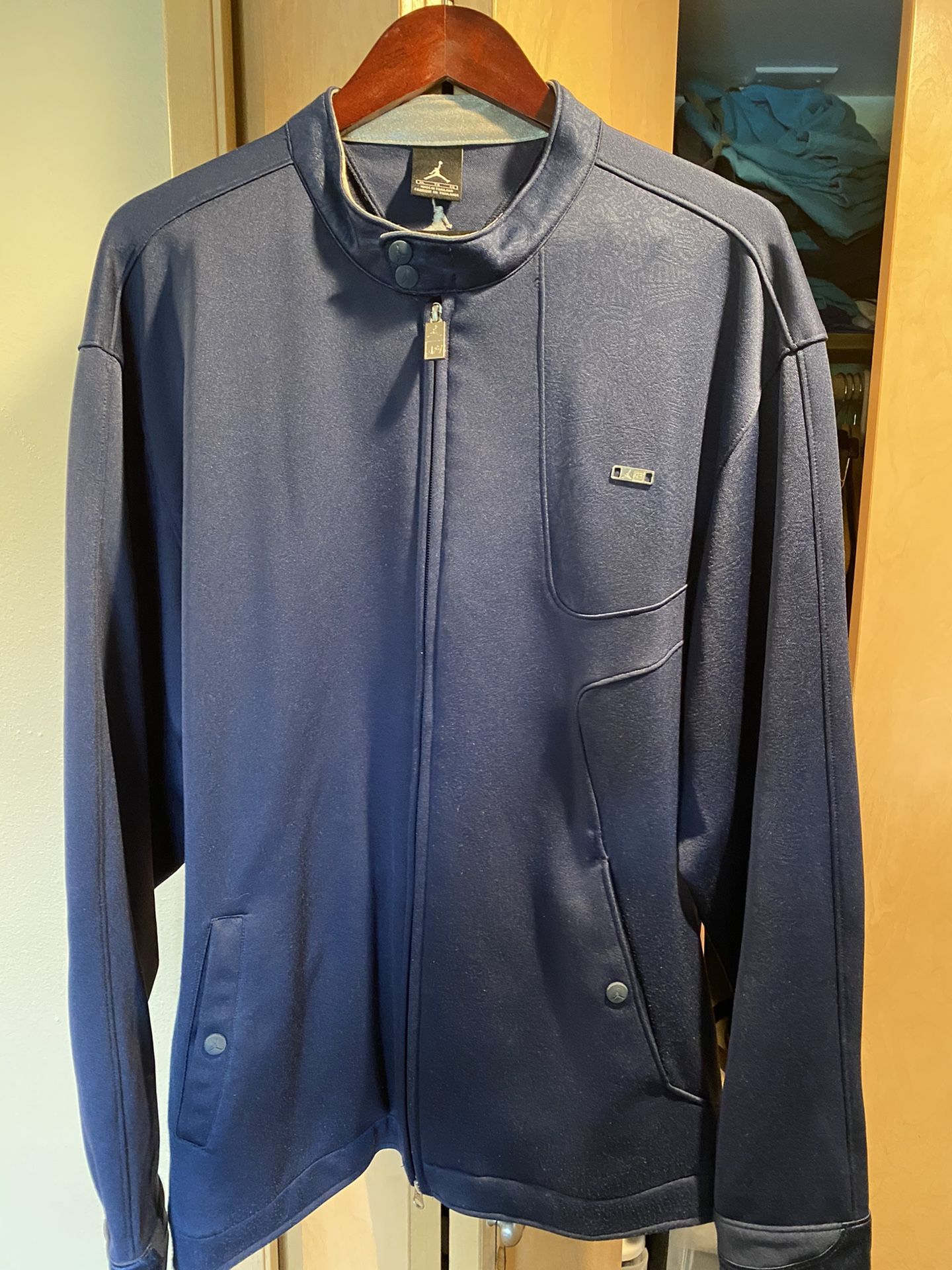 Jordan Brand workout jacket (size XL)