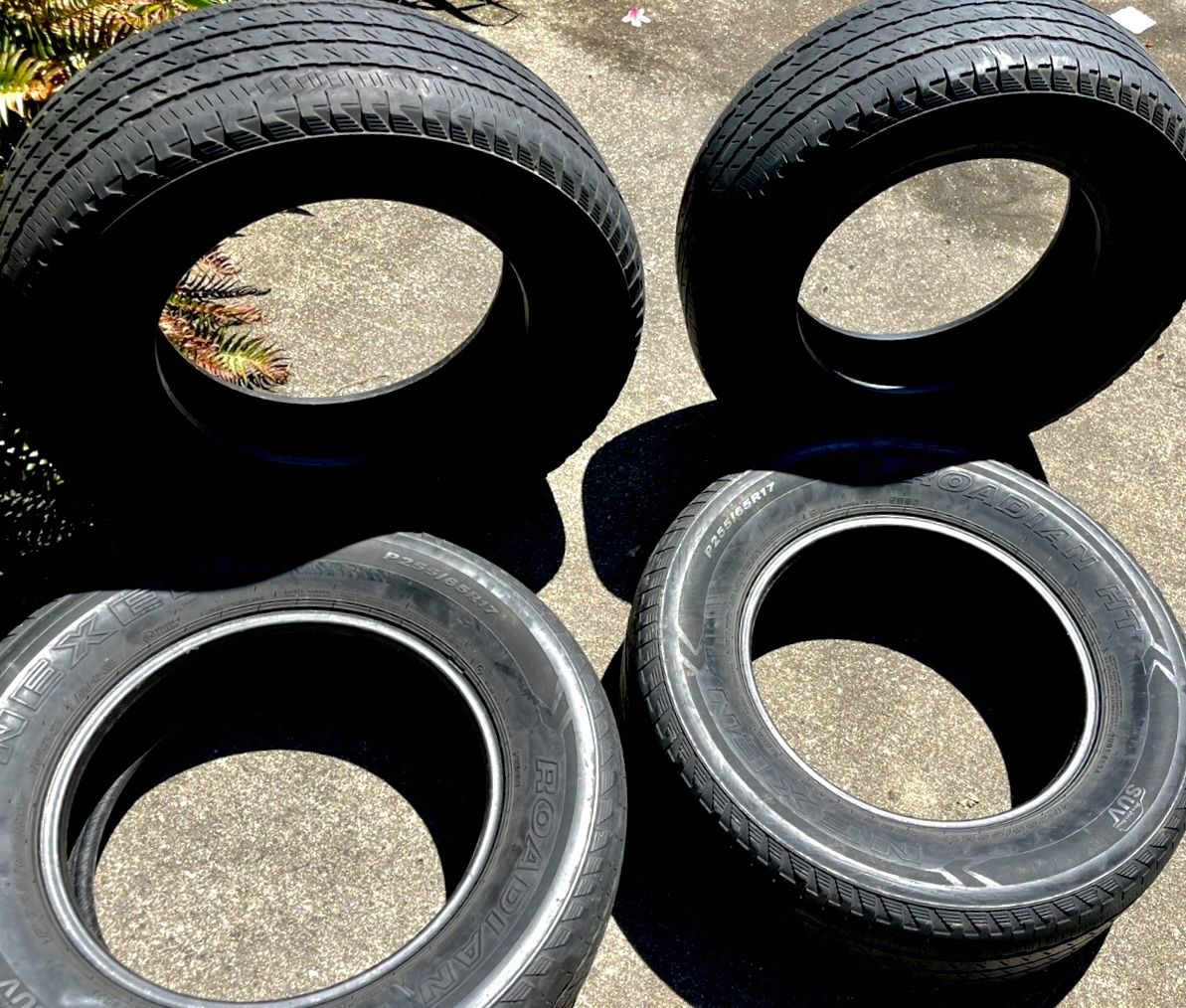 4 NEXEN ROADIAN HT SUV TIRES P255/65R17. LIGHTLY USED- GREAT CONDITION!