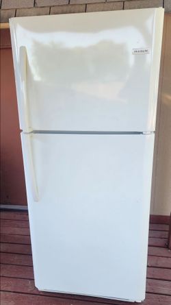 Frigidaire Refrigerator 20 Cu. Ft. Fridge