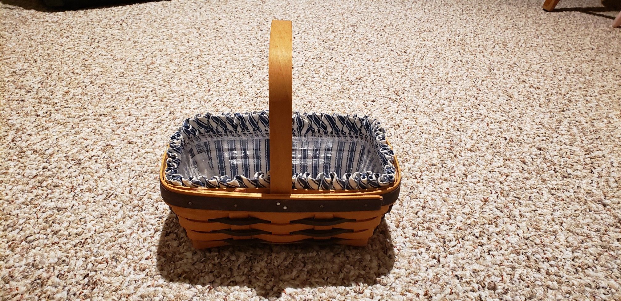 Longaberger 1998 Rectangle basket with handle