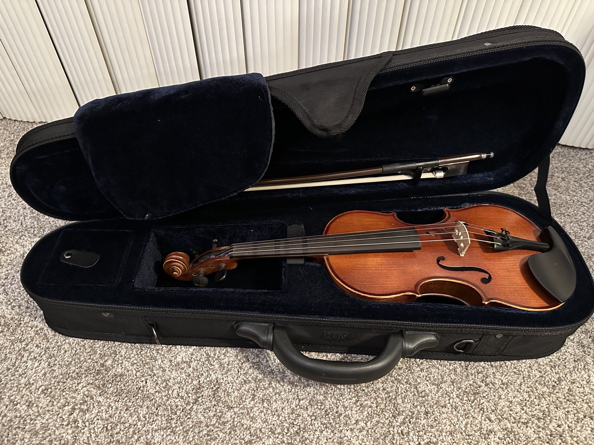 Helmke Violin