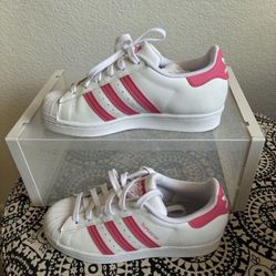 Shoes Adidas Size .4