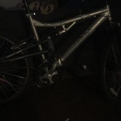 Mongoose Scortch Mountain Bike