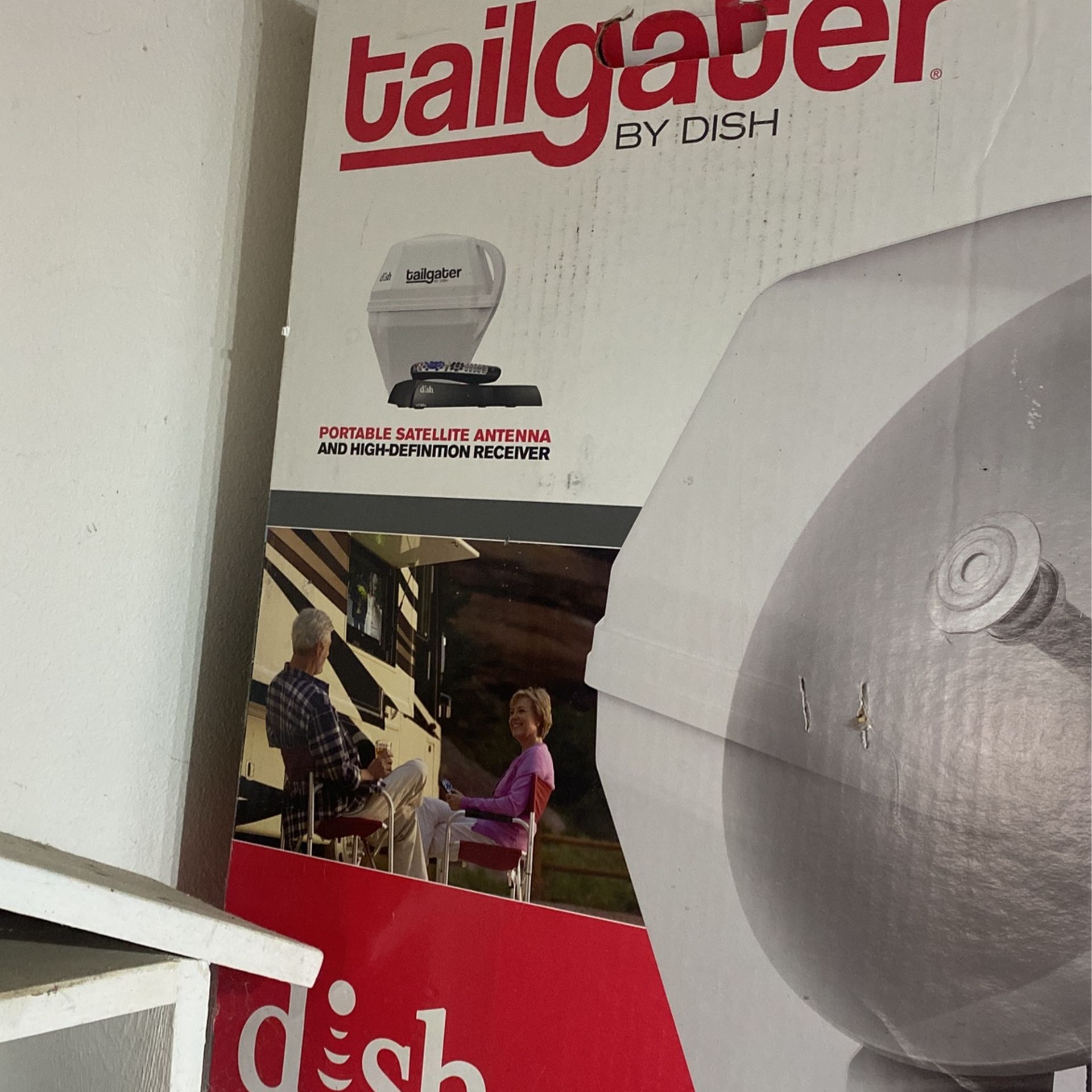 Tailgate portable, satellite Antenna, and receiver