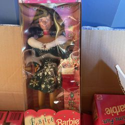 Festive Season Barbie - Brunette 