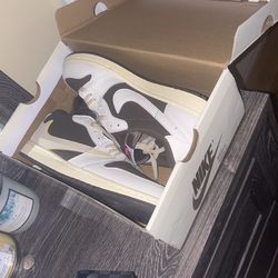 Travis Low size 11