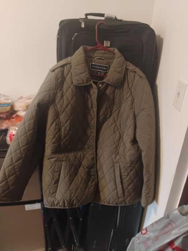A Woman's Tommy Hilfiger Coat 2X