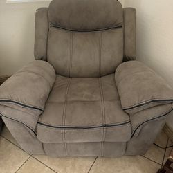 3 Sectional Recliner Couch $750 Or Best Offer