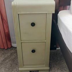 A Pair Of Vintage Wood Nightstands/ Bedside Tables