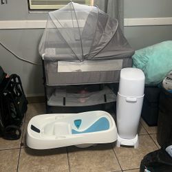 Bundle – Bassinet, Baby Tub & Diaper Pail