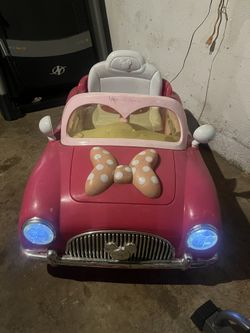 Minnie Mouse car