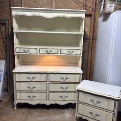 Dresser/bookshelf with nightstand