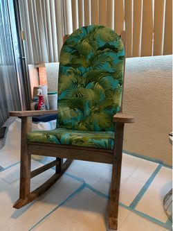 Set of 2 Country Casual Rocking Chairs with Cushions