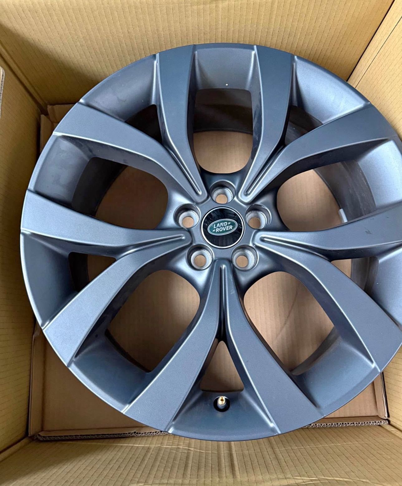 Land Rover 20” Wheels 5x108mm
