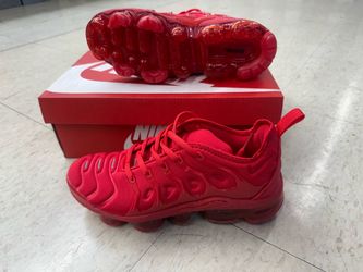 Nike Air VaporMax Plus Red Sneakers