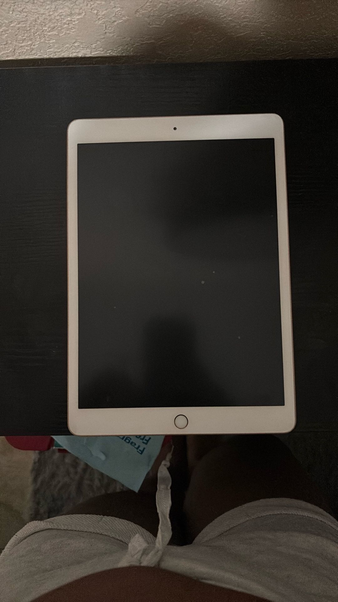 2019 Rose Gold iPad 10.2 32gb