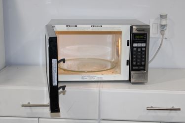 Panasonic NN-SA651S Microwave