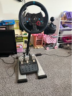 Logitech G29 Driving Force Racing Wheel