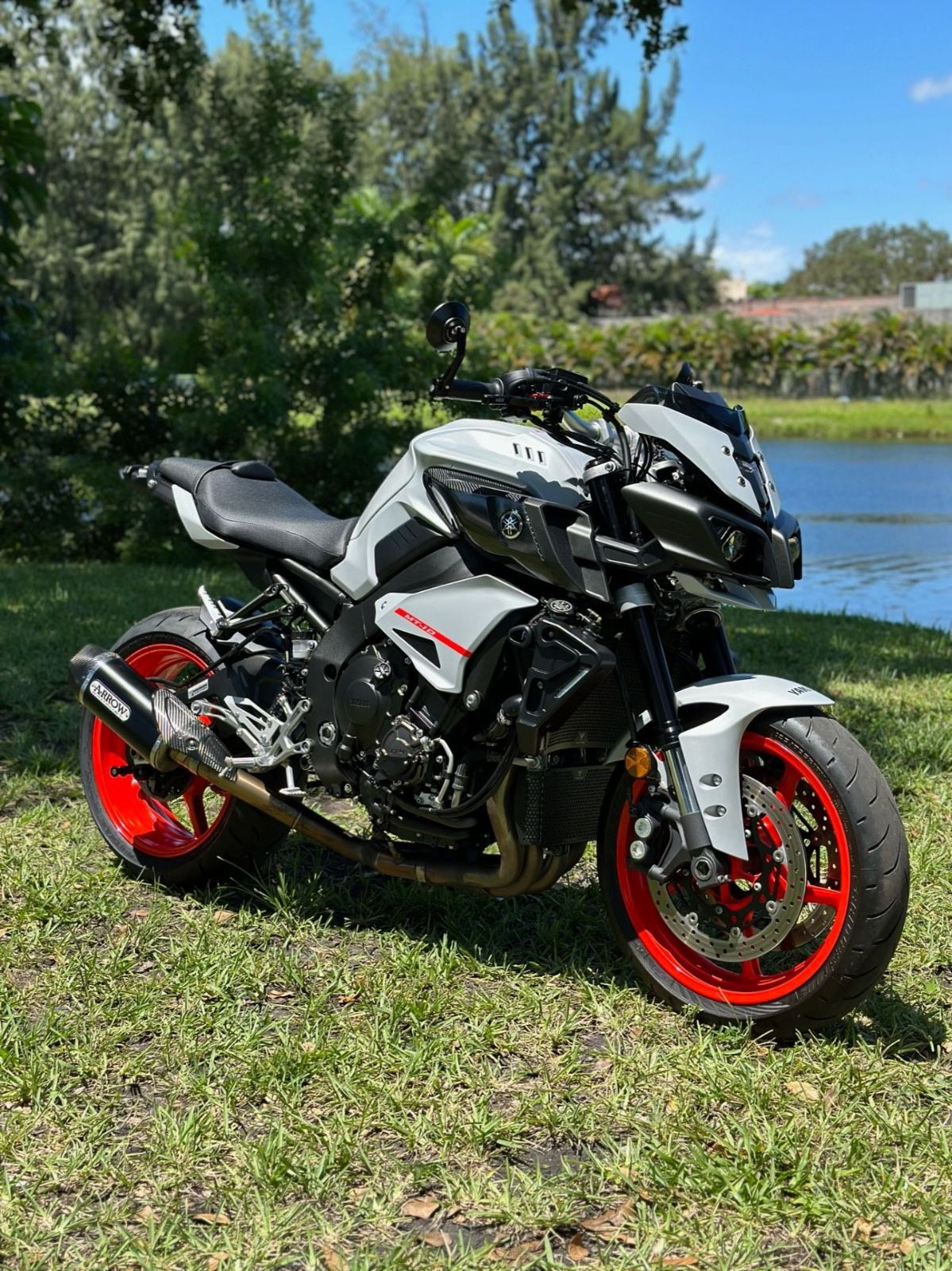 2020 YAMAHA MT-10