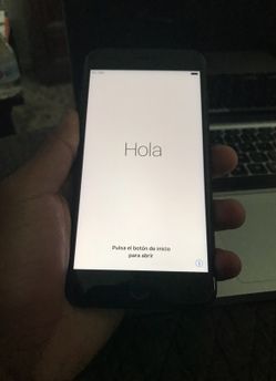 IPhone 7+ Unlocked Jet Black.