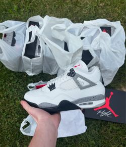 Jordan 4 Cement