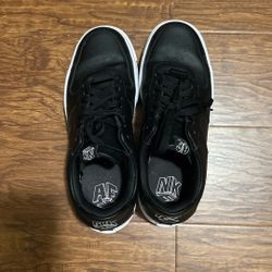 Nike Air Force - Black Men’s Sz 11